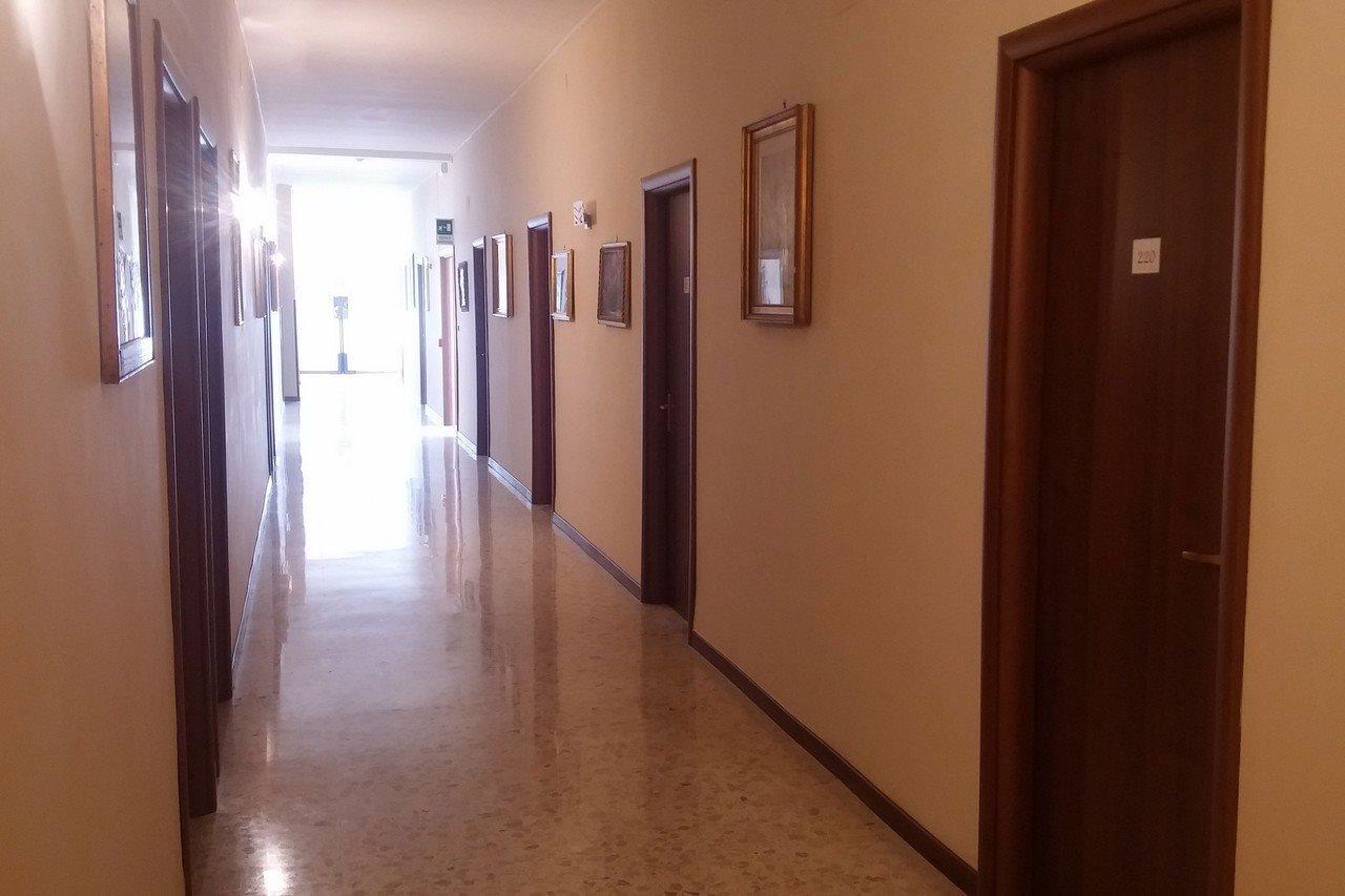 Hotel La Casa Del Pellegrino SantʼAnastasia Esterno foto