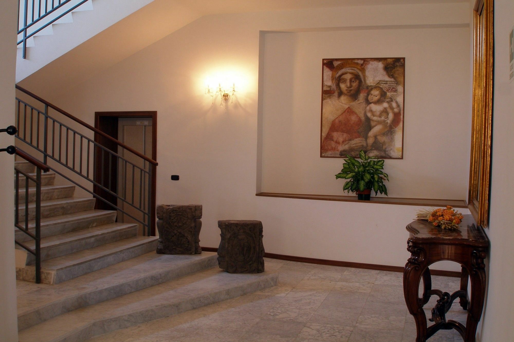 Hotel La Casa Del Pellegrino SantʼAnastasia Esterno foto